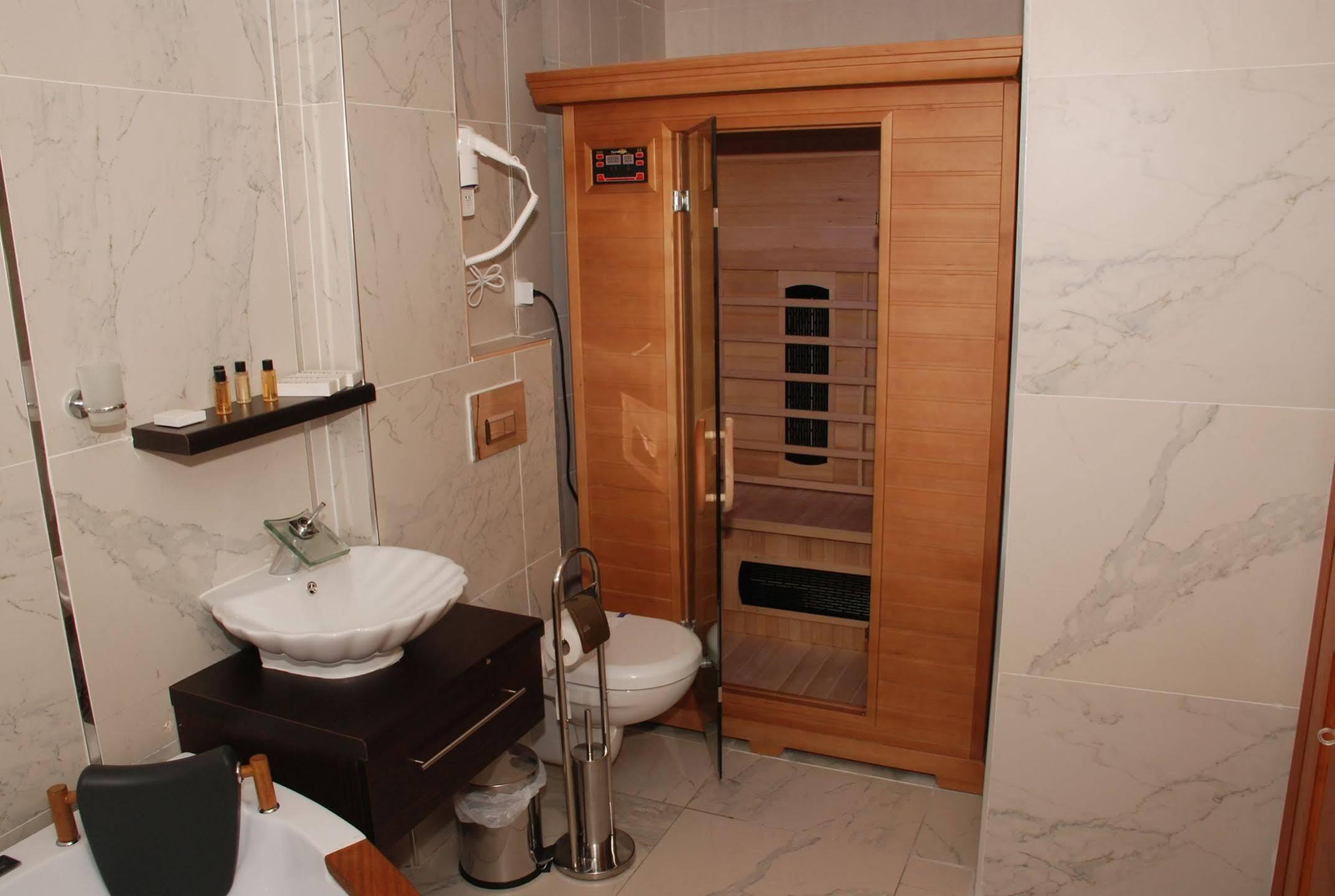 Mavi Inci Park Otel Erdek Esterno foto
